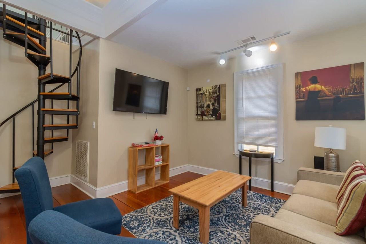 438 1st Ave #1043434P - Photo 4 of 42