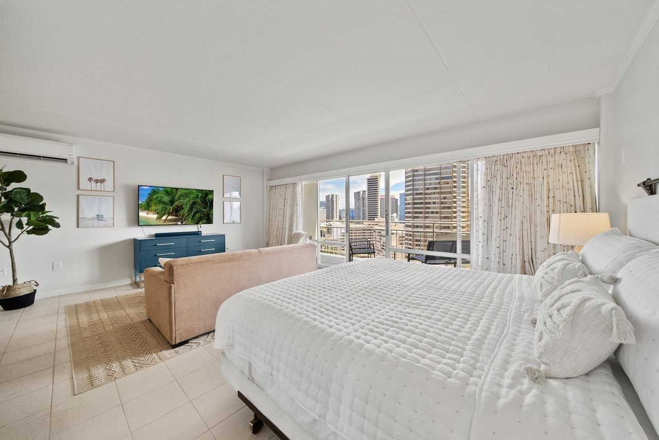 1777 Ala Moana Blvd #1327715P - Photo 6 of 20