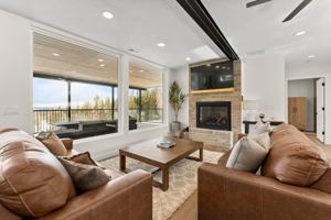 featured image of 220 Circle Dr