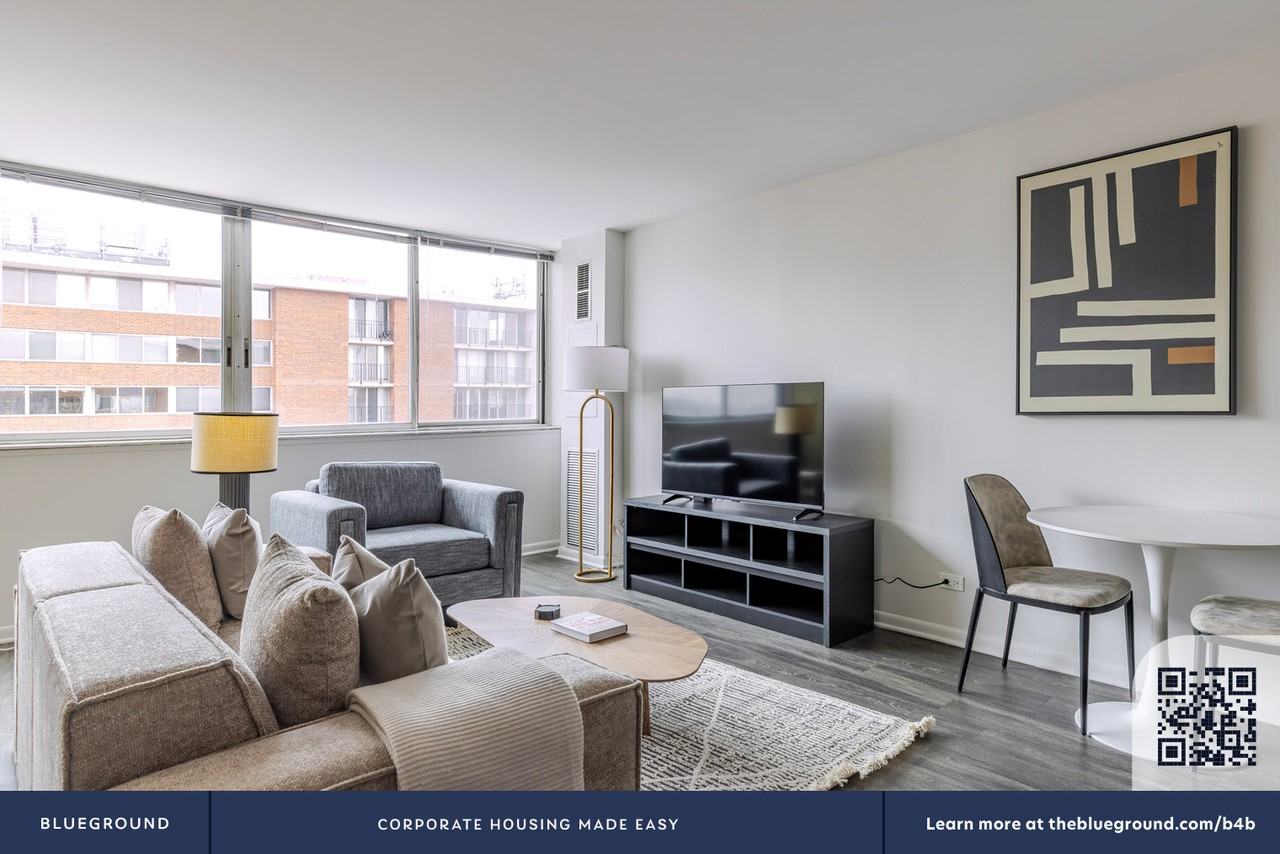 901 S Ashland Ave #1385 - Photo 6 of 44