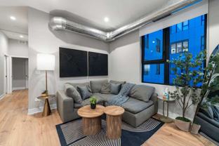 6044 N Winthrop Ave - Photo 1 of 1