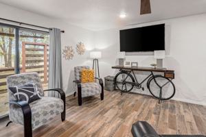 featured image of 30 Lunsford Ln