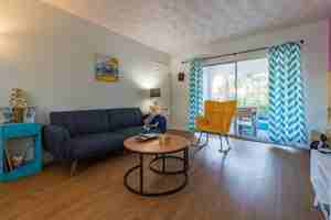 featured image of 141 California Ave