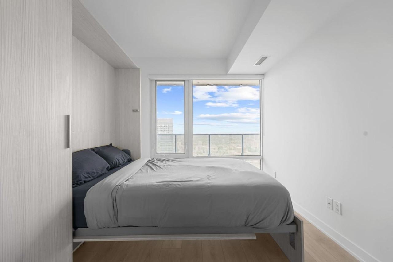 501 Yonge St #1388893P - Photo 3 of 24