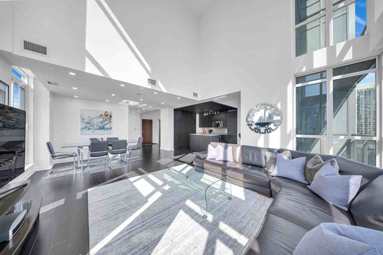 10 Capreol Crt #1388896P - Photo 3 of 36