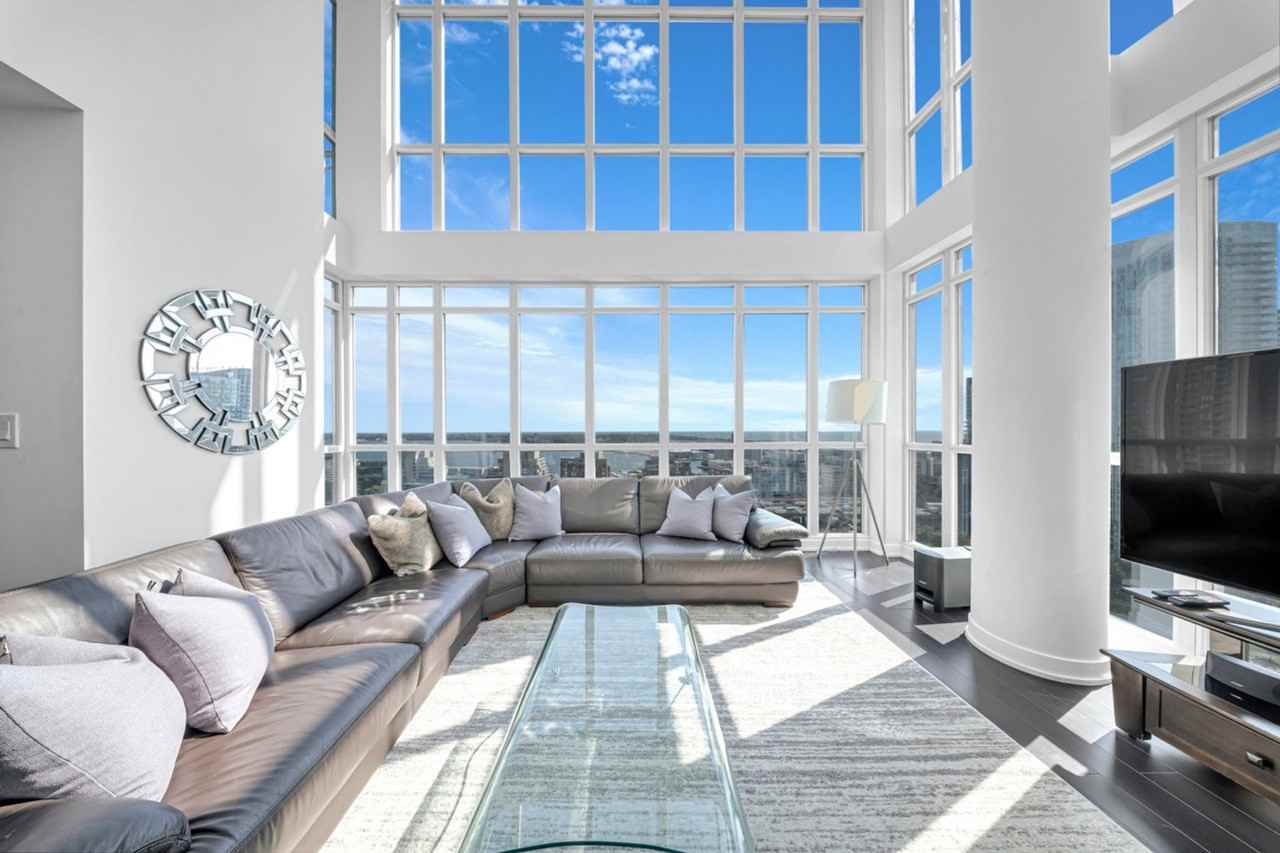 10 Capreol Crt #1388896P - Photo 7 of 36