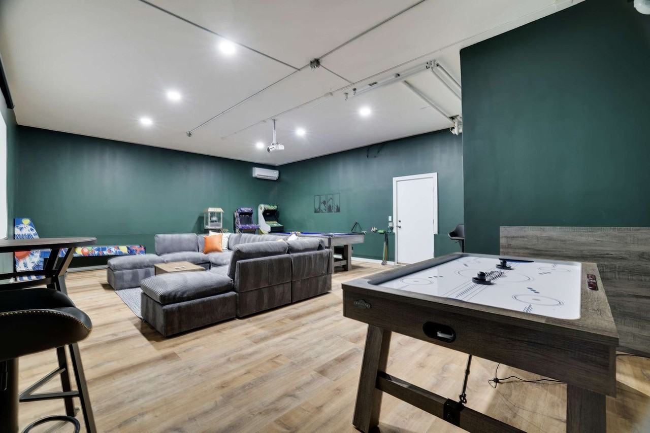 320 Midland Ct #1023344P - Photo 2 of 50