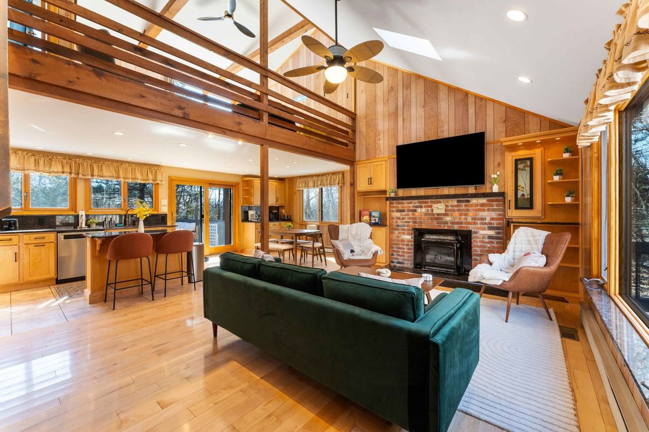 320 Midland Ct #1023344P - Photo 5 of 50