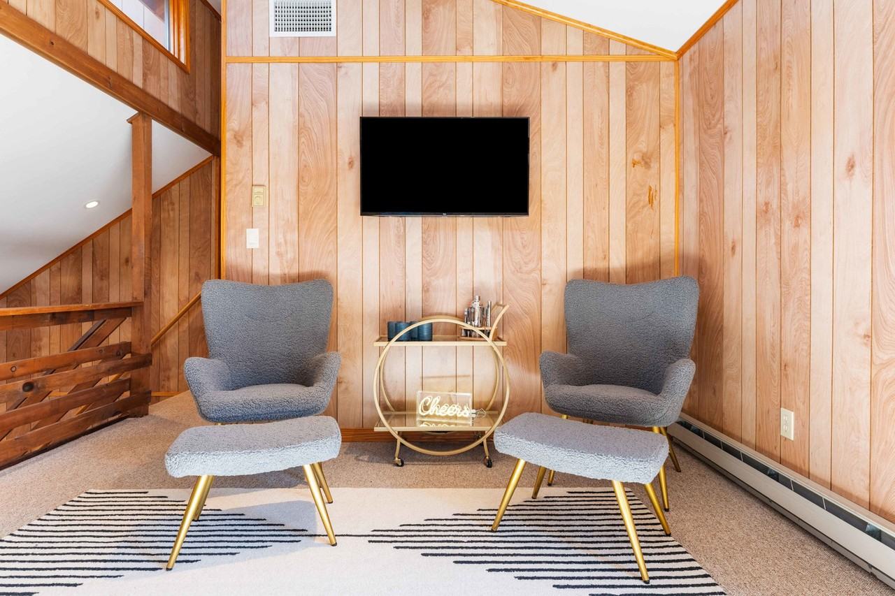 320 Midland Ct #1023344P - Photo 6 of 50