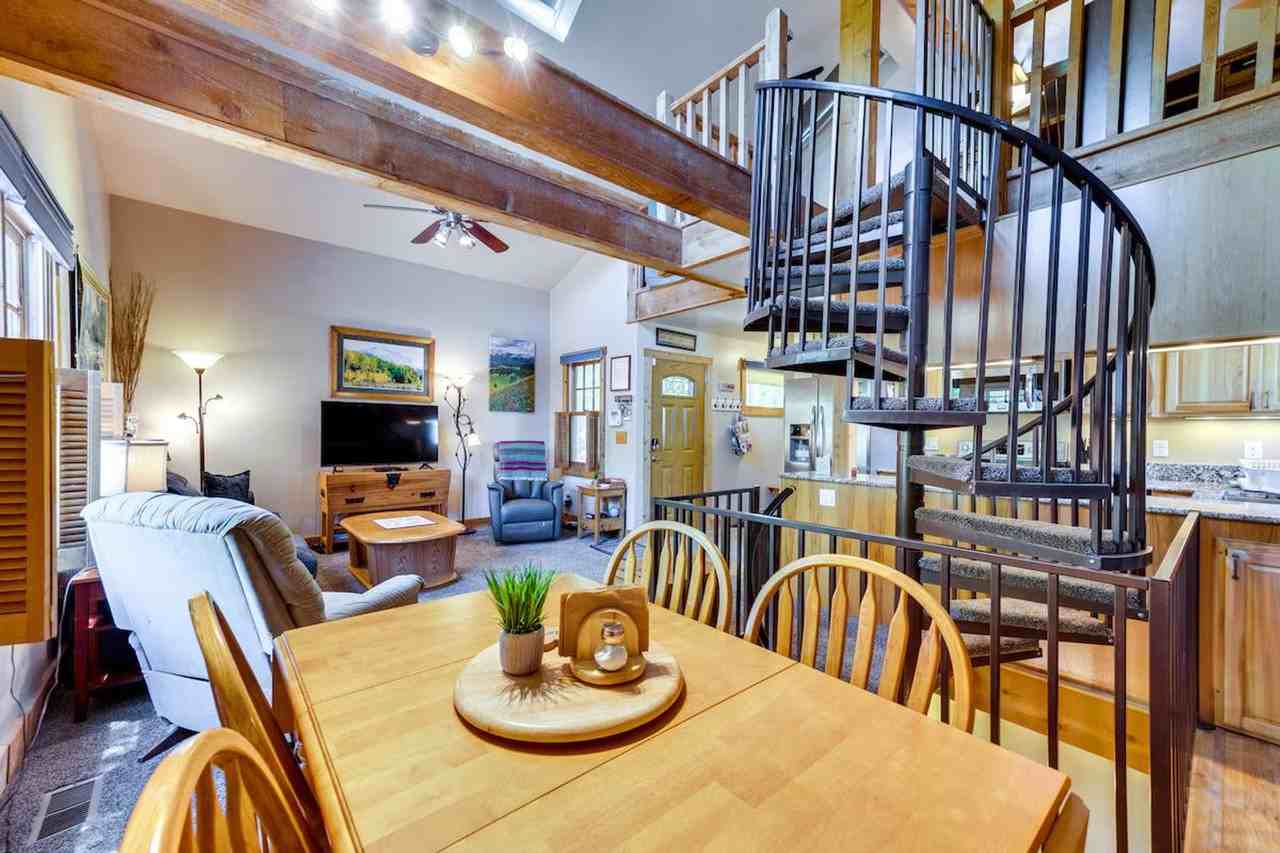 619 N Corona St #1385686P - Photo 7 of 37