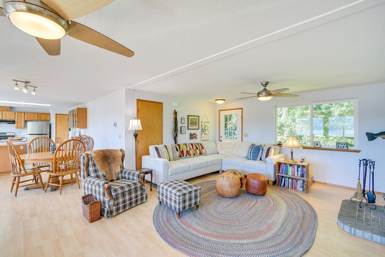 131 N Mardell Ave #1383676P - Photo 6 of 25