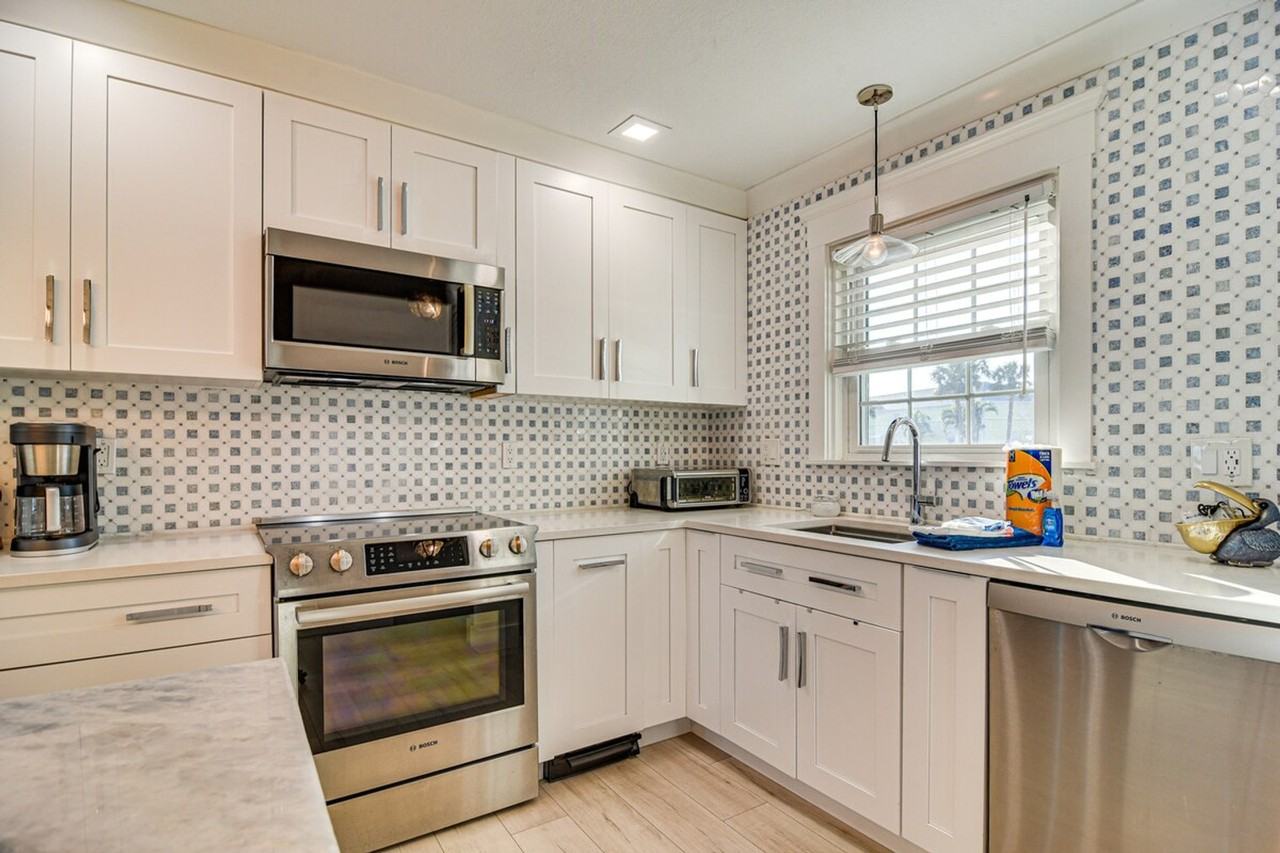 5172 Coquina Key Dr Se #1385837P - Photo 7 of 43