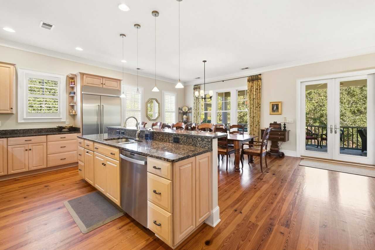 190 Whiting Ln #1465810P - Photo 7 of 37