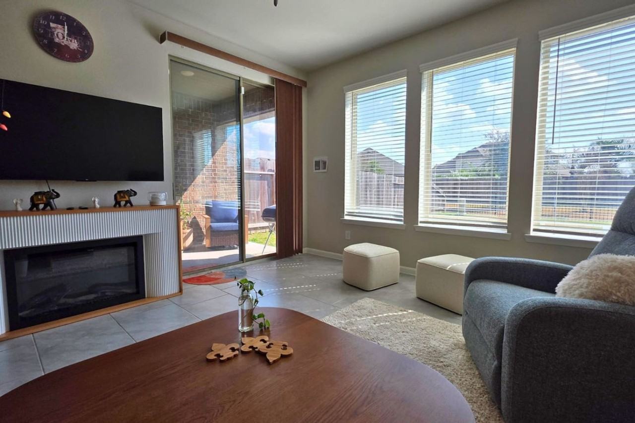 3803 Lancer Cir #1467759P - Photo 4 of 43