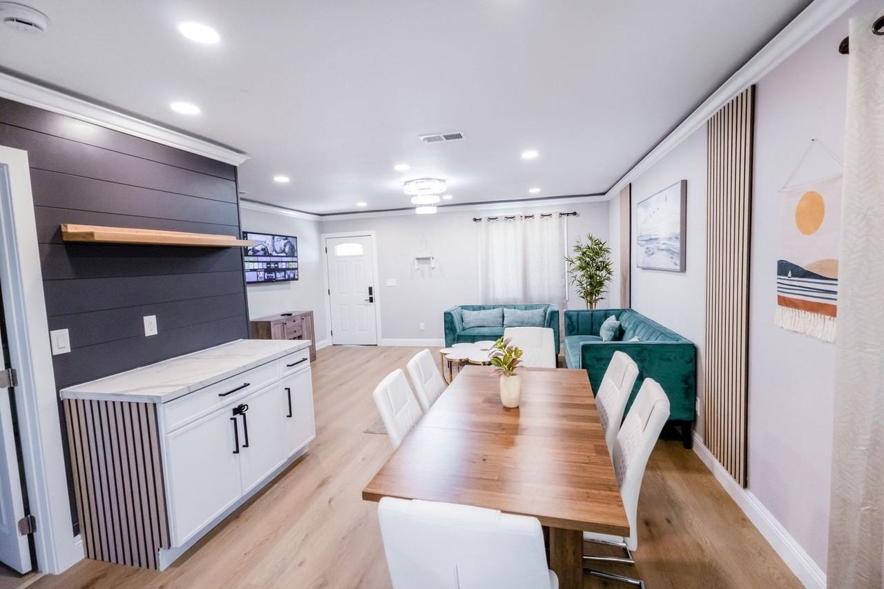 6168 Cumberland St #1471805P - Photo 4 of 50