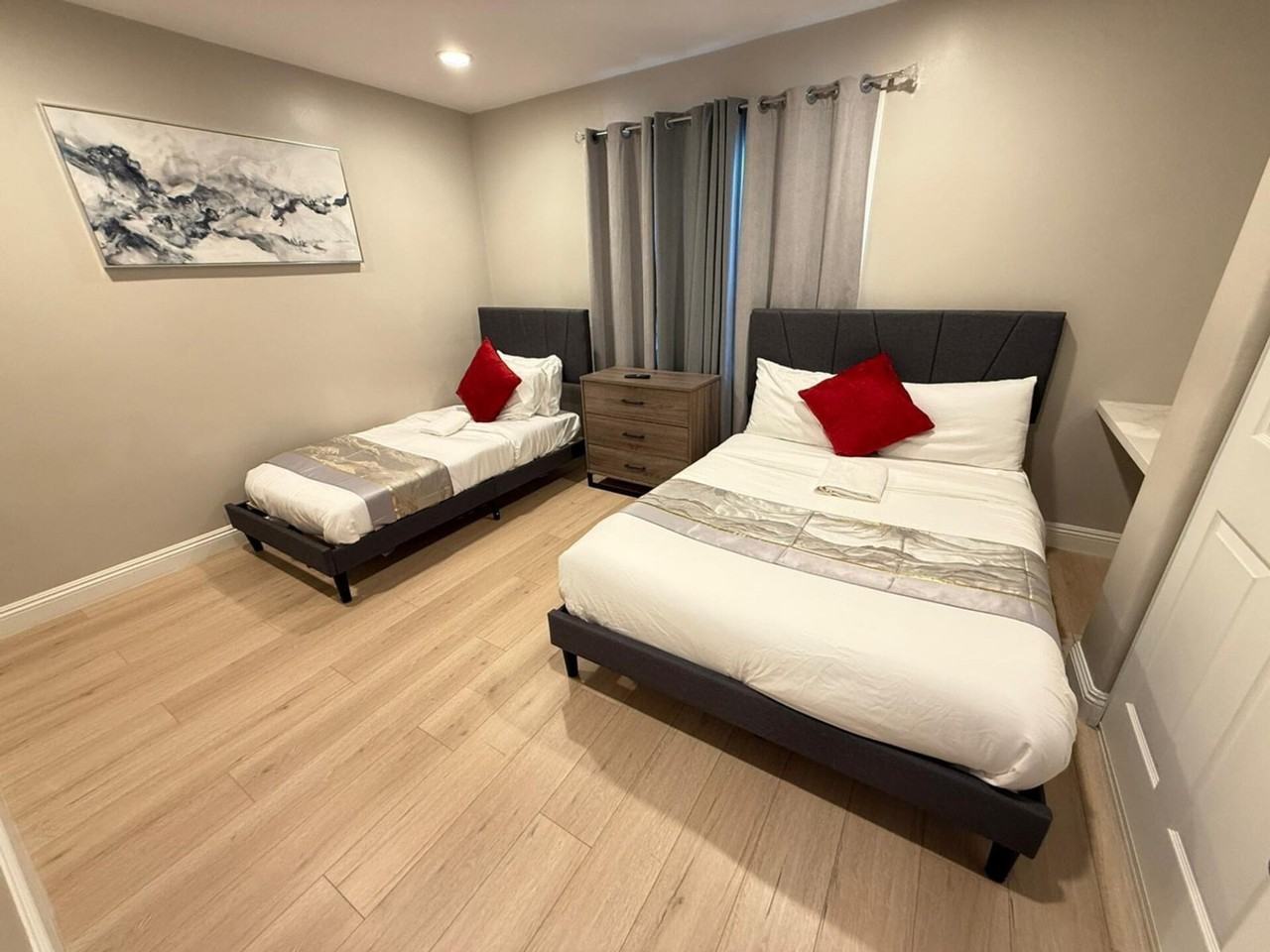 6168 Cumberland St #1471805P - Photo 6 of 50