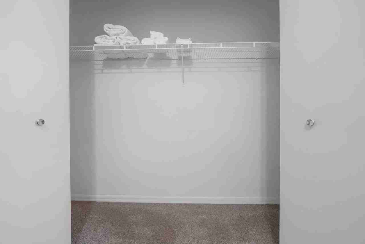 7607 Southern Brook Bnd #1475284P - Photo 3 of 50