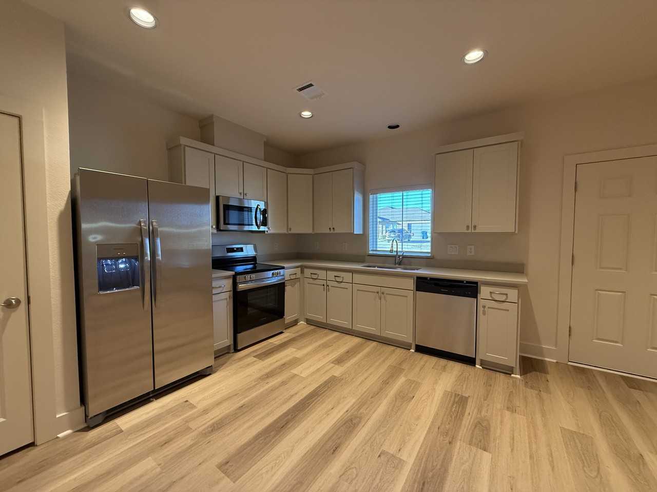 104 Kirkland Street - Photo 5 of 30