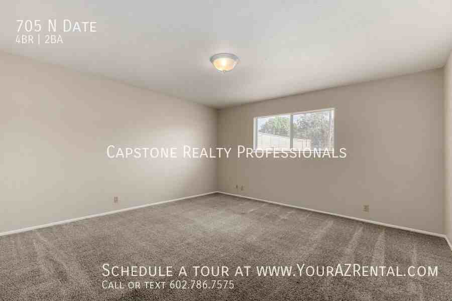 705 N Date - Photo 7 of 17