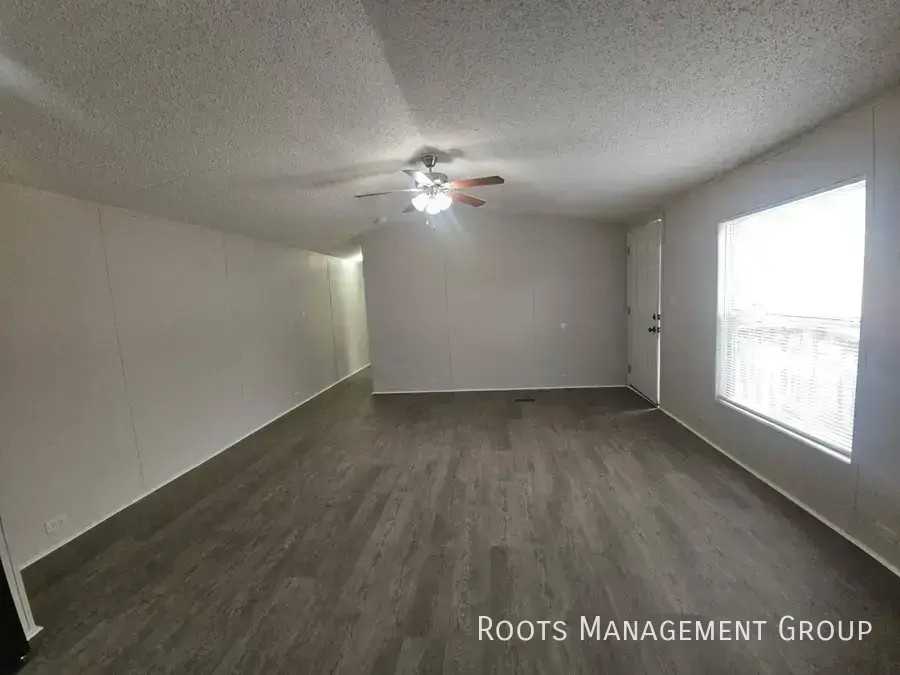 29 Queen Ave #29QA - Photo 3 of 18