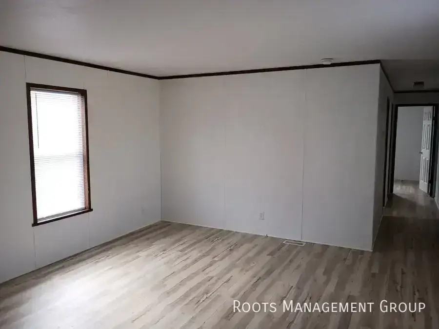 2300 E Philip Ave Trlr 19a #19A - Photo 2 of 7