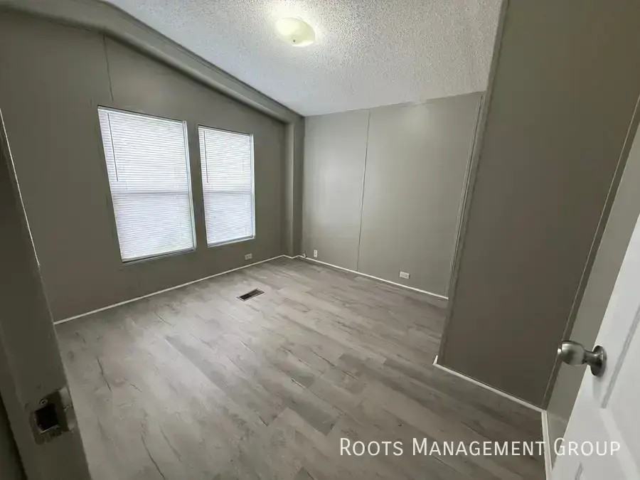 13 Imperial Ave #13IA - Photo 7 of 15