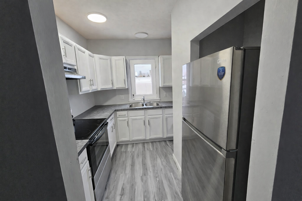 77 Dunham Street #2 - Photo 5 of 7