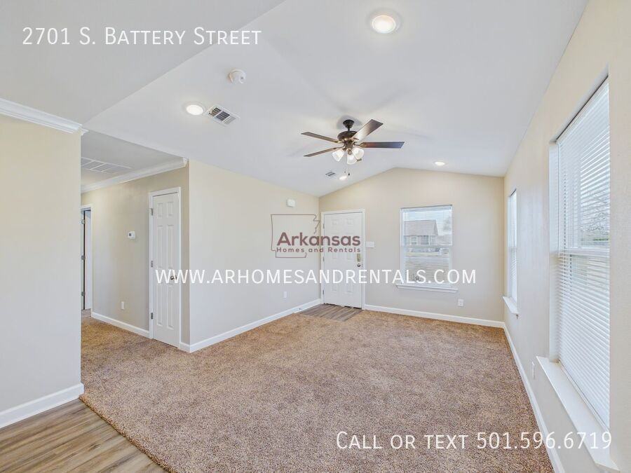 2701 S Battery St - Photo 2 of 12