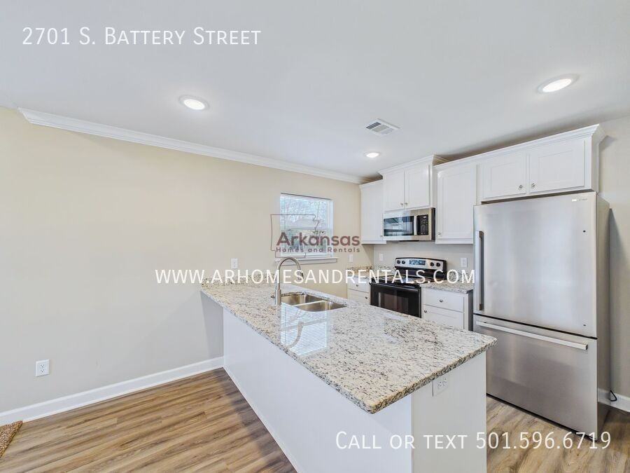 2701 S Battery St - Photo 4 of 12