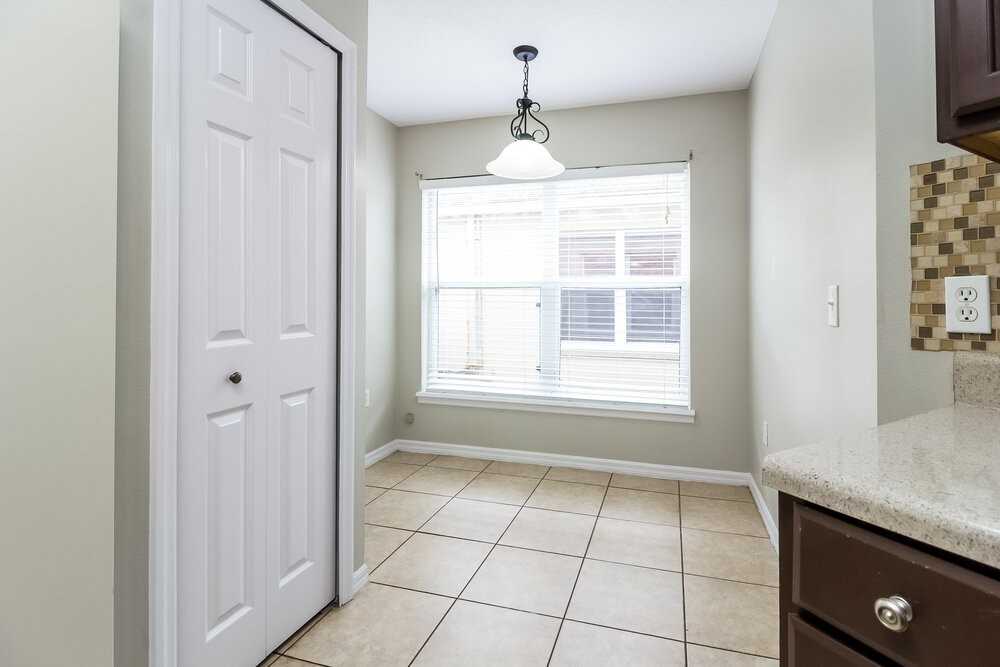 3355 Kelsey Ln - Photo 3 of 15