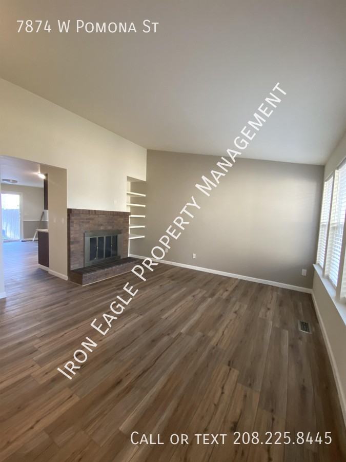 7874 W Pomona St - Photo 7 of 11