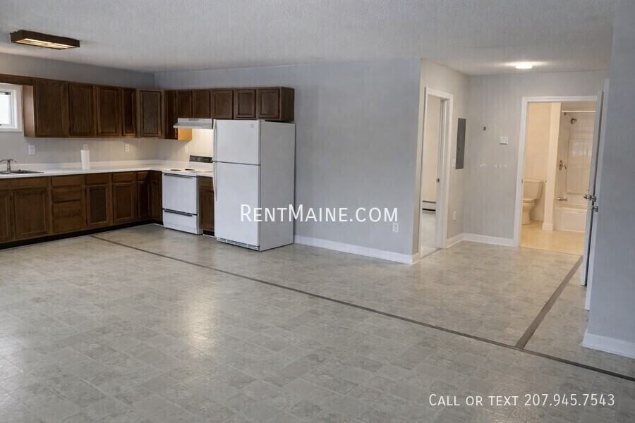 28 Congress St #4 - Photo 2 of 13