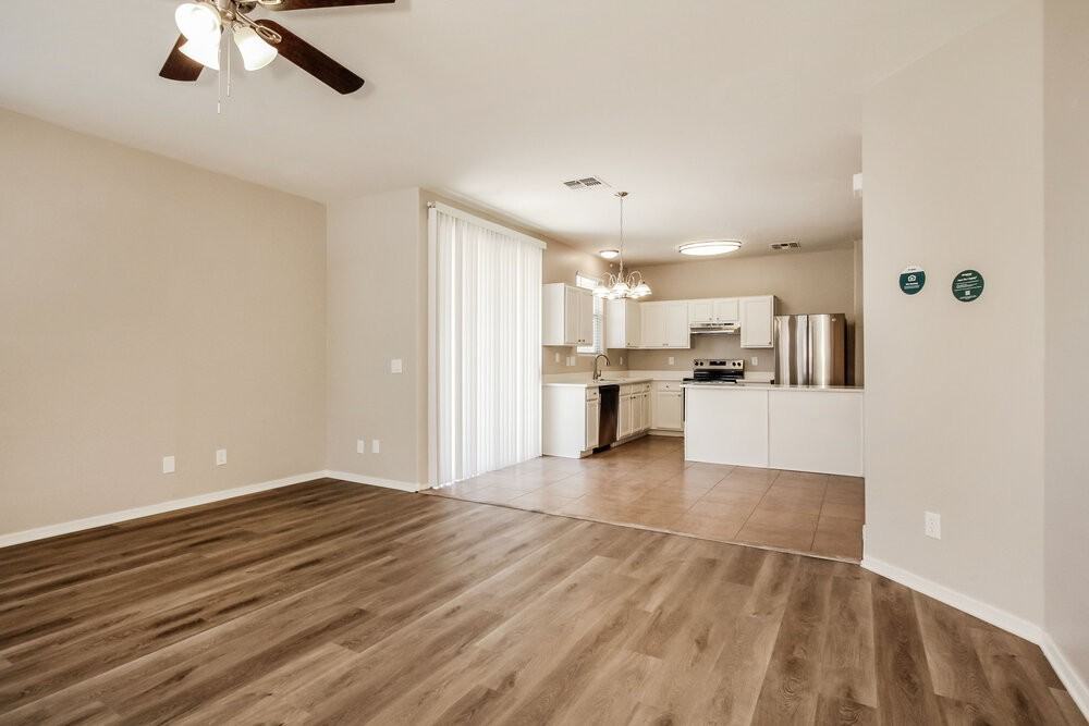 6609 W Monroe St - Photo 7 of 20