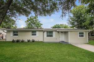 featured image of 302 Spring Lake Cir