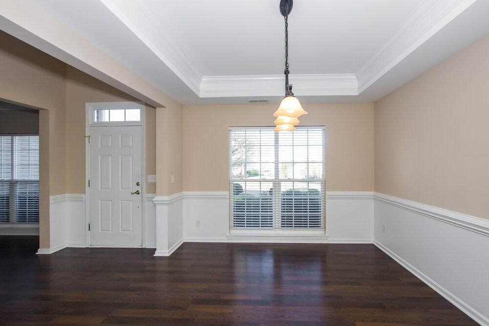 7205 Sandown Ct - Photo 4 of 19