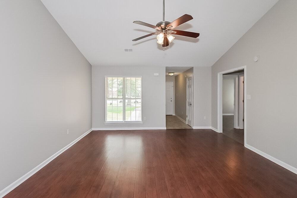 10630 Pecan Vw - Photo 3 of 16