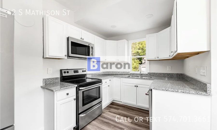 42 S Mathison St - Photo 3 of 17