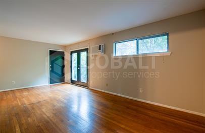 755 Saint Charles Ave Ne #10 - Photo 5 of 14