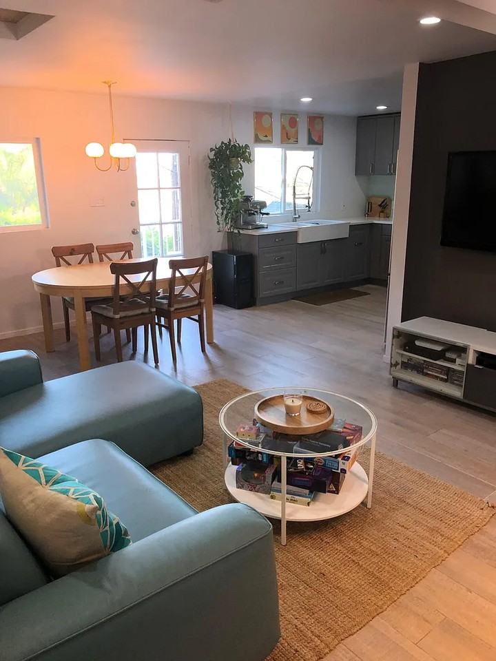 2373 Belleglade Ave - Photo 4 of 12