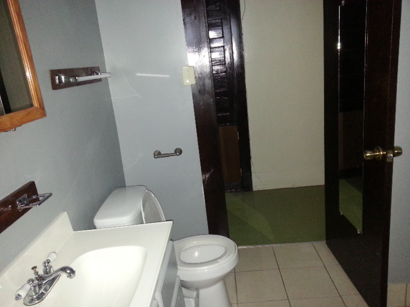 300 N Lockwood Ave #2 - Photo 7 of 7