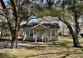 featured image of 2207 Howell Ave