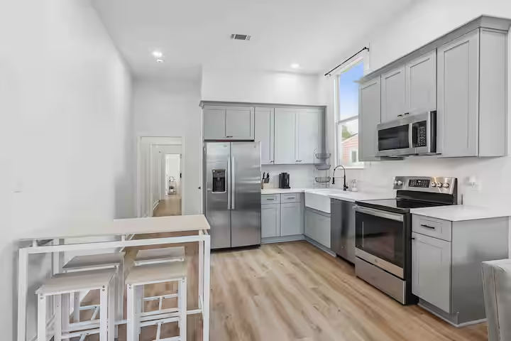 1745 N Rocheblave St - Photo 5 of 10