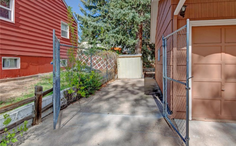 1613 Sherman St - Photo 2 of 19