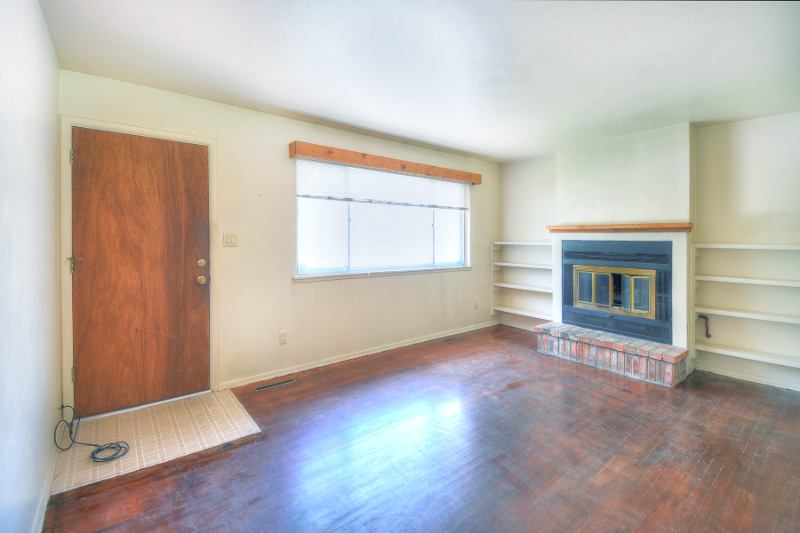 1613 Sherman St - Photo 3 of 19