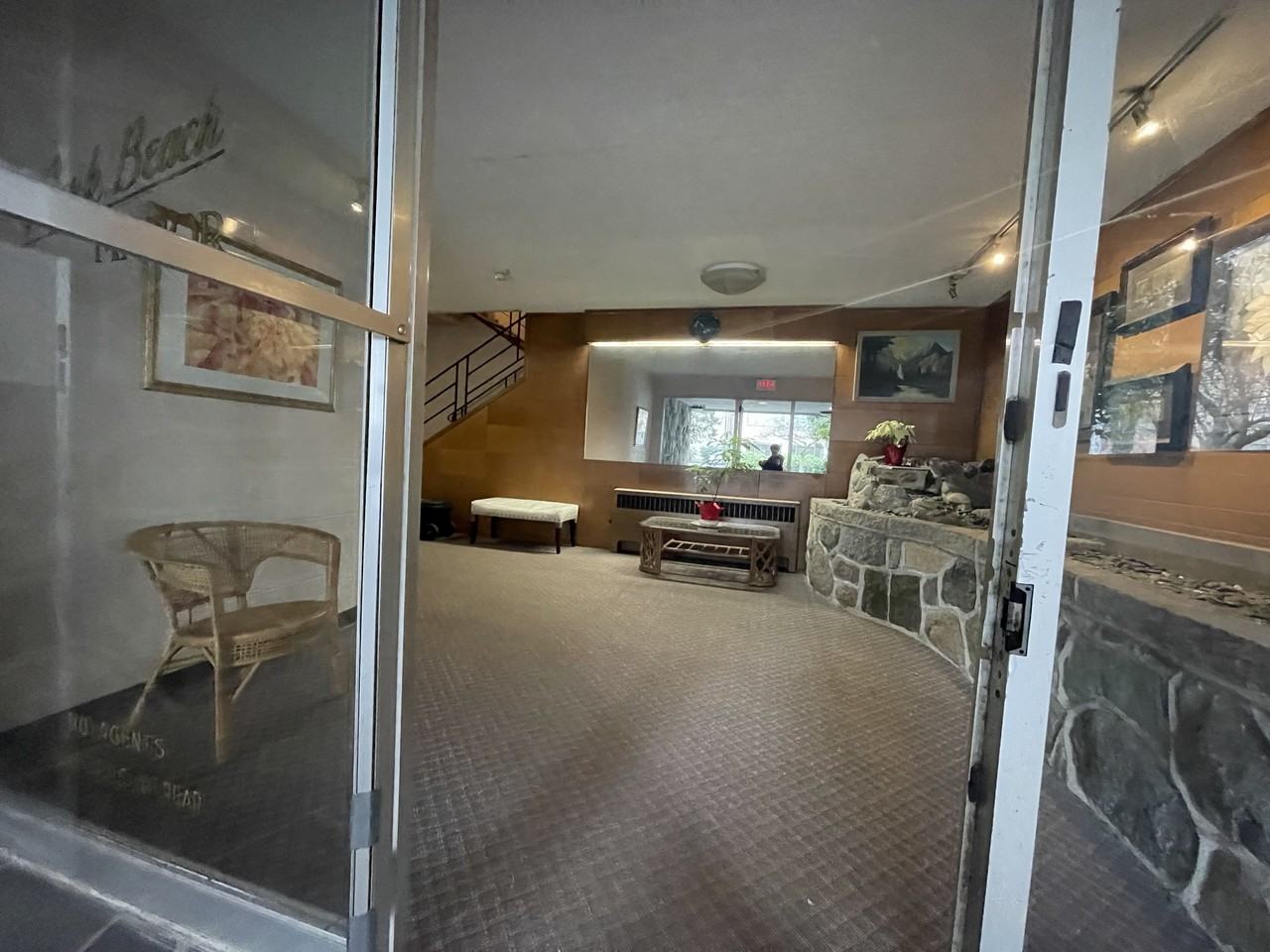 1925 Nelson Street #002 - Photo 5 of 16