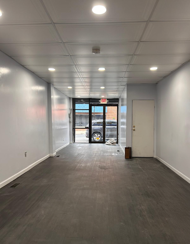 503 W Lexington St - Photo 2 of 17