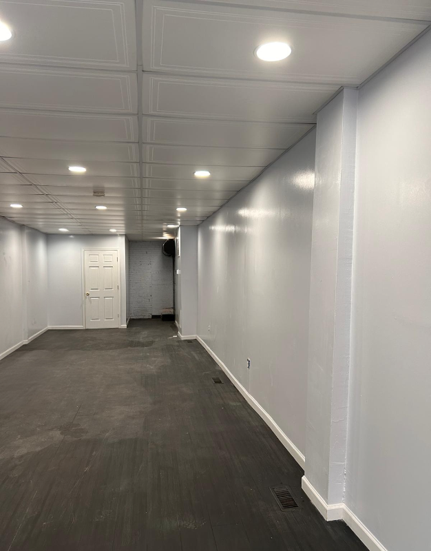 503 W Lexington St - Photo 3 of 17