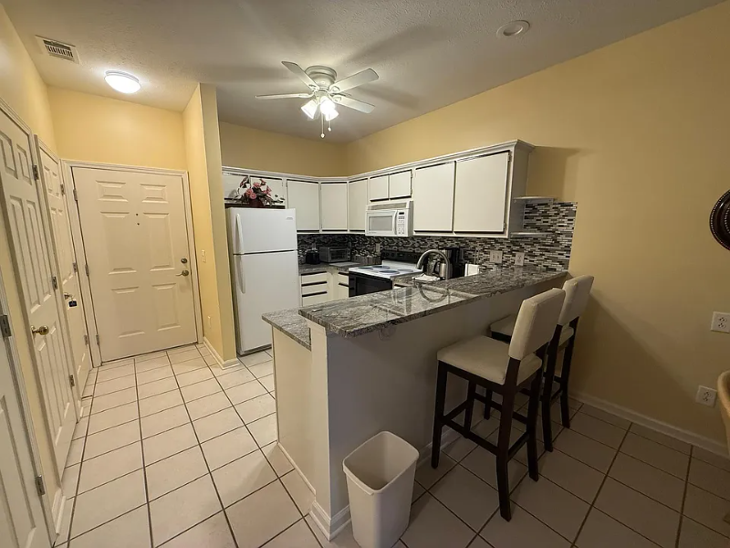 472 River Oaks Dr #59J - Photo 3 of 8