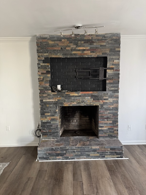 402 Jamestown Way - Photo 2 of 11