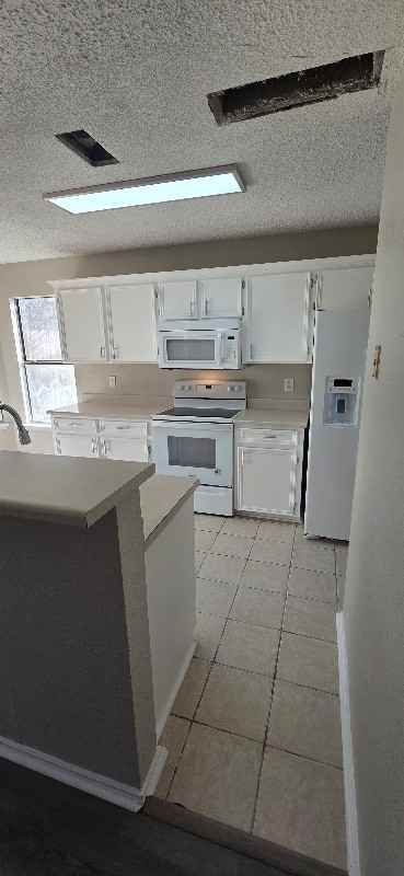 2710 Willow Springs Rd - Photo 7 of 11